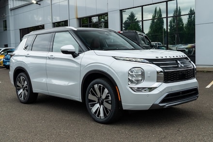 2025 Mitsubishi Outlander SEL SUV