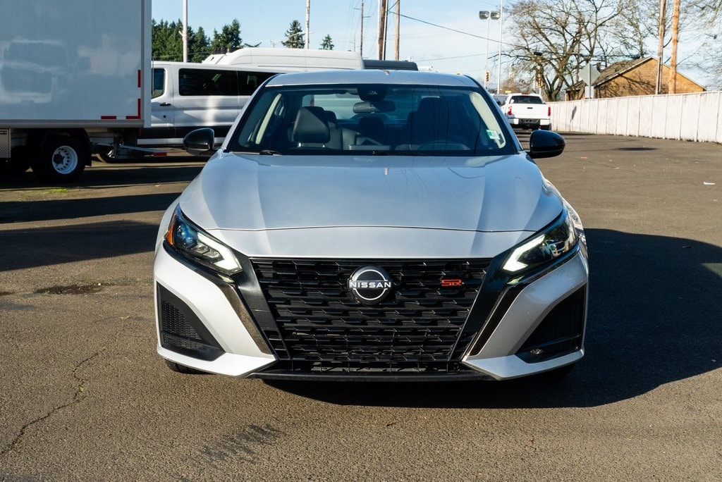 Used 2023 Nissan Altima SR with VIN 1N4BL4CV1PN364932 for sale in Milwaukie, OR