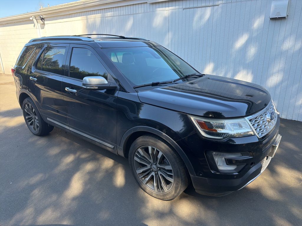 2016 Ford Explorer Platinum 4WD's photo