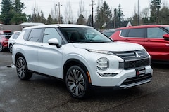 2026 Mitsubishi Outlander SE SUV