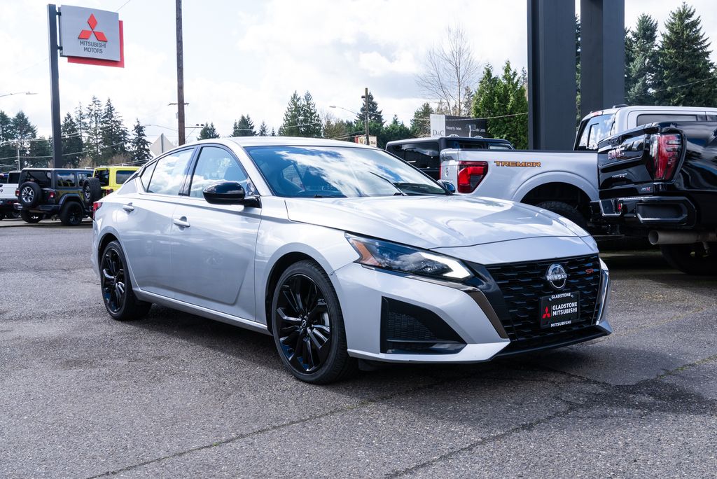 2023 Nissan Altima 2.5 SR's photo