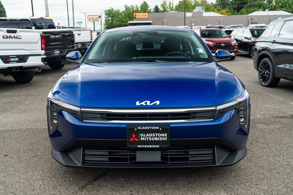 2025 Kia K4 LXS photo 2