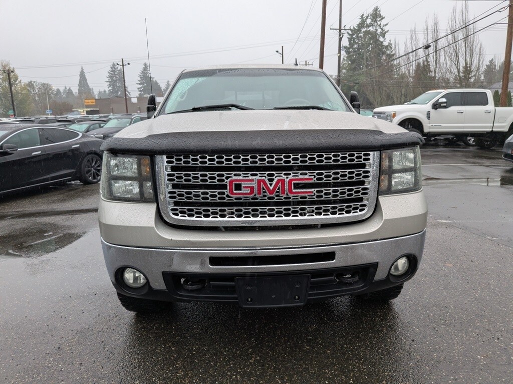 2008 Gmc Sierra SLE photo 2