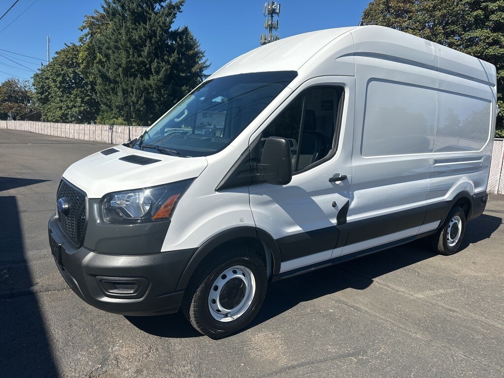 2022 Ford Transit photo 2