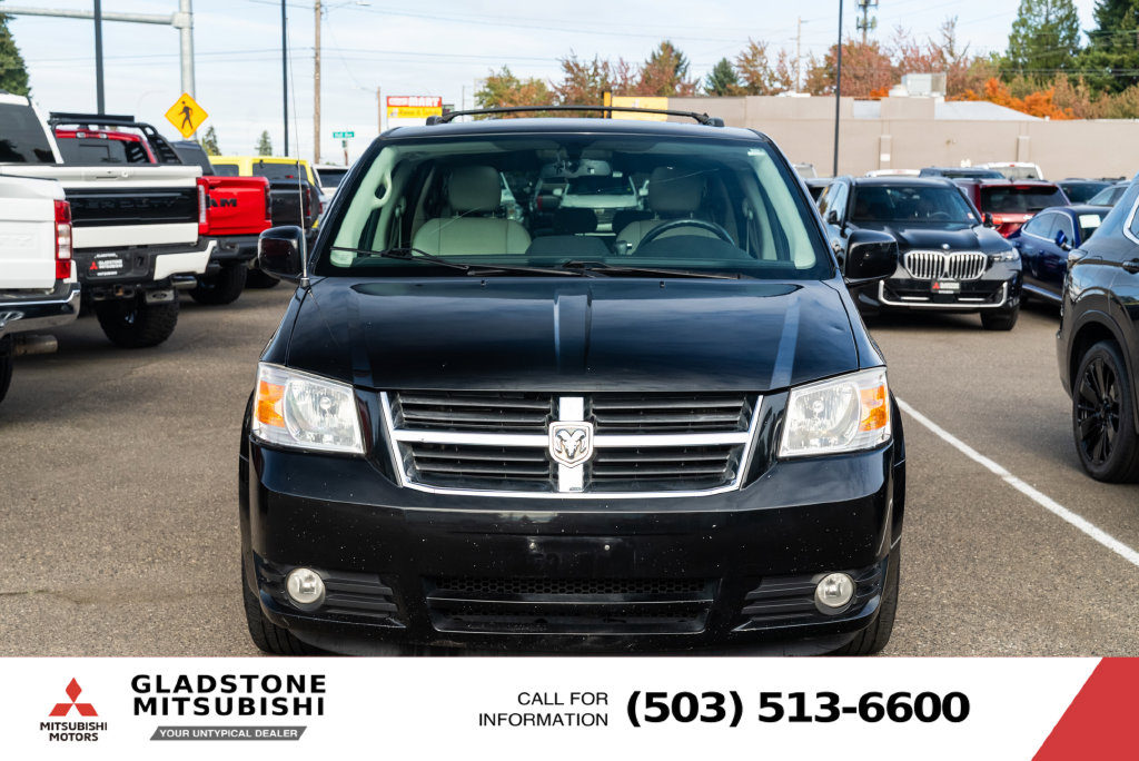 Used 2010 Dodge Grand Caravan SXT with VIN 2D4RN5DX2AR135715 for sale in Milwaukie, OR