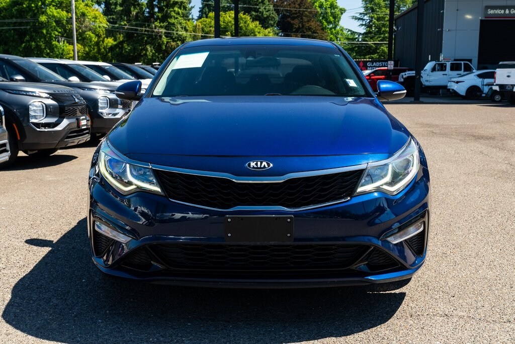 2019 Kia Optima LX photo 2