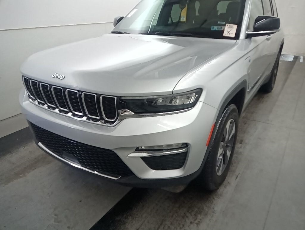2024 Jeep Cherokee Limited 4xe photo 2
