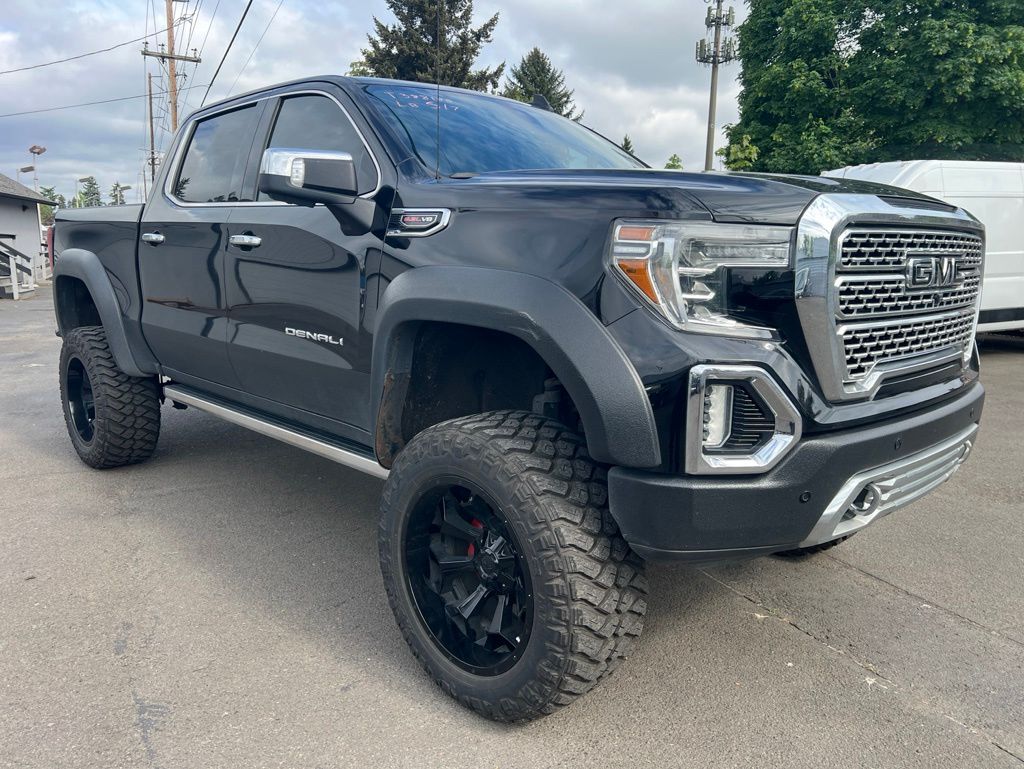 2019 GMC Sierra Denali 4x4 Crew Cab Short Box's photo