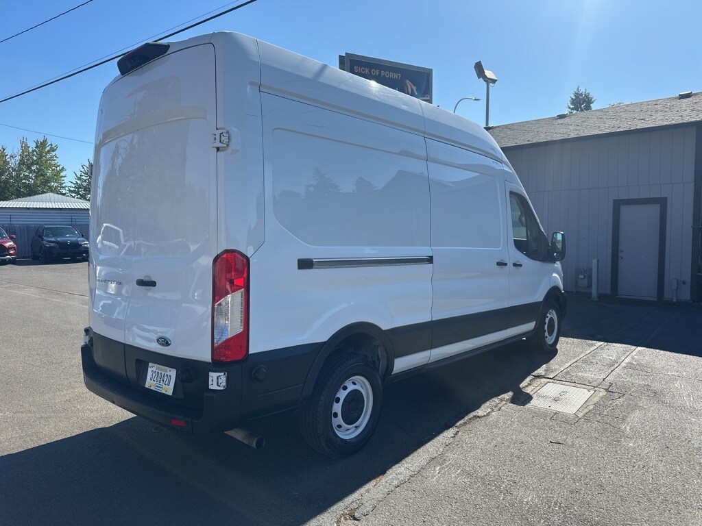 2022 Ford Transit photo 4