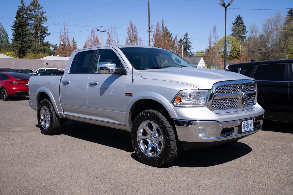 2018 RAM 1500 Laramie 4x4 Crew Cab 5'7's photo