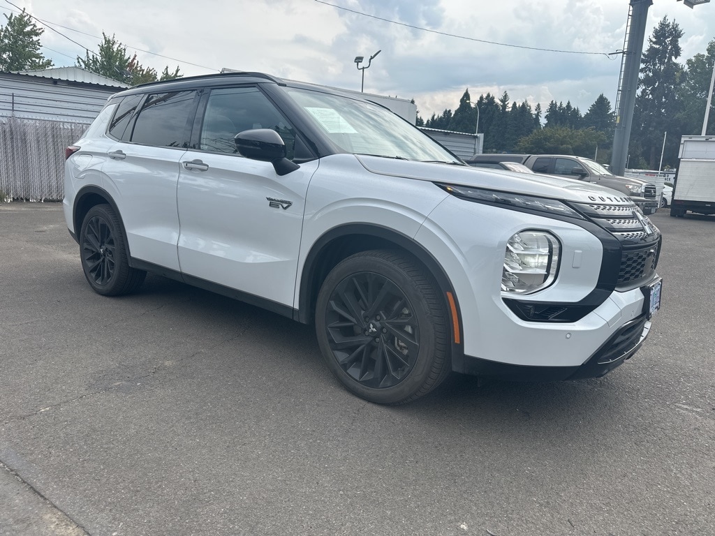 2025 Mitsubishi Outlander PHEV SEL Black Edition