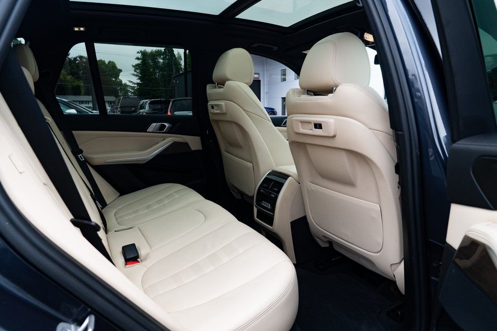 2021 BMW X5 40i - Photo 23
