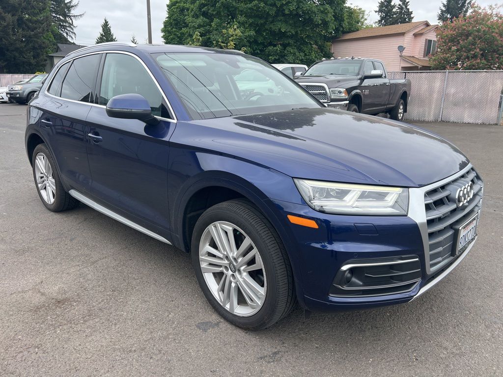 2018 Audi Q5 2.0T quattro S tronic Prestige's photo