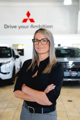 Staff member Kelsey Evensen from d2b76d570054