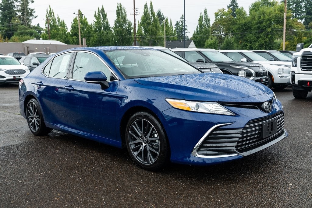 Used 2024 Toyota Camry XLE Sedan