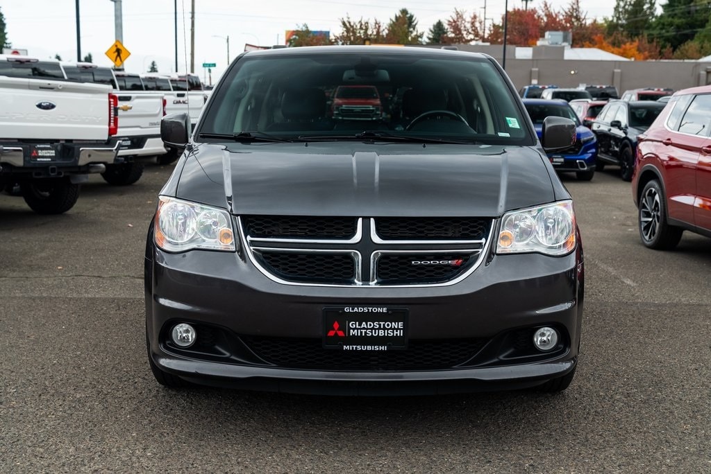 Used 2019 Dodge Grand Caravan SXT Van Passenger Van