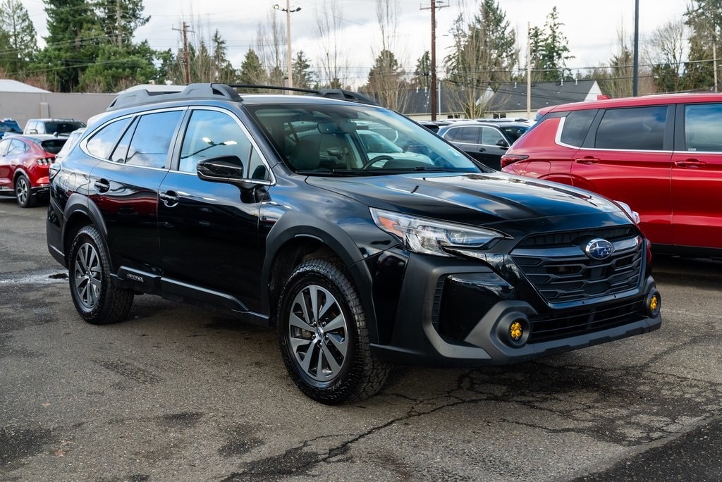 2024 Subaru Outback Premium's photo