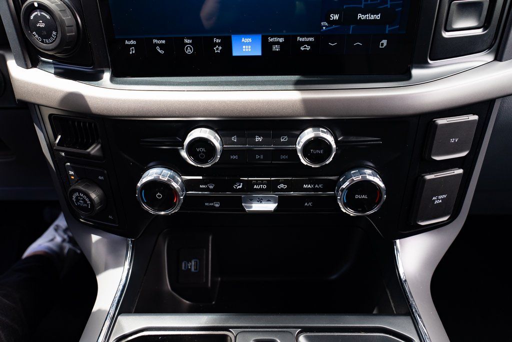 2024 Ford F-150 XLT - Photo 17