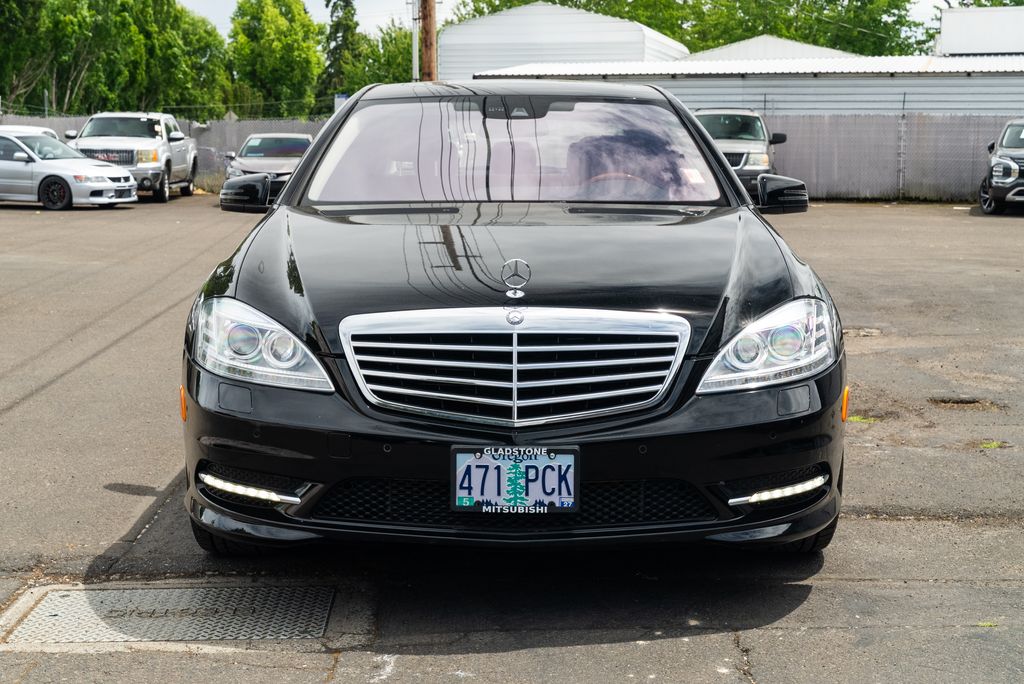Used 2010 Mercedes-Benz S-Class S550 with VIN WDDNG7BBXAA337690 for sale in Milwaukie, OR