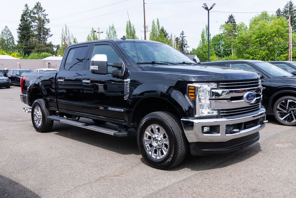 2019 Ford F-250 Lariat 4x4 Crew Cab 6-3/4' Box's photo