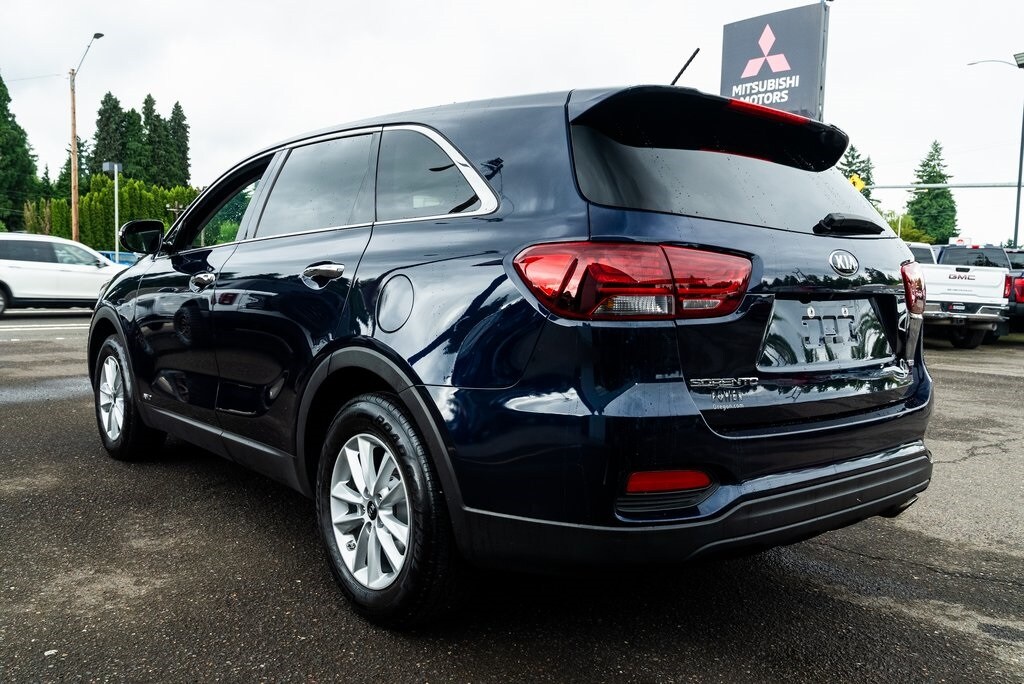 2020 Kia Sorento LX photo 4