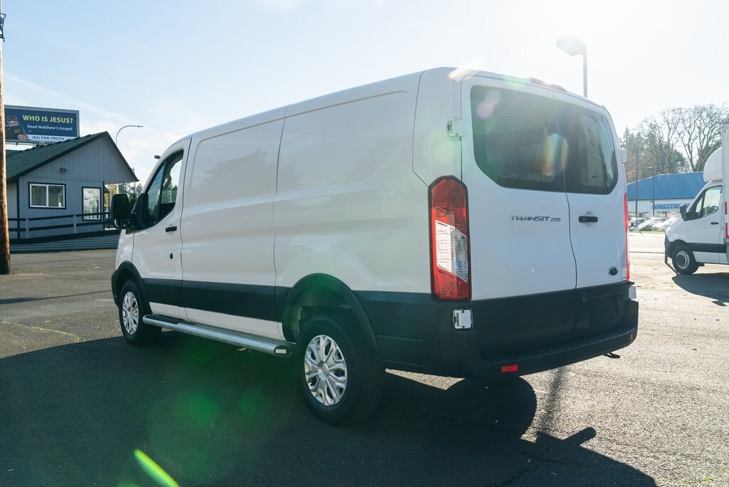 2023 Ford Transit photo 4