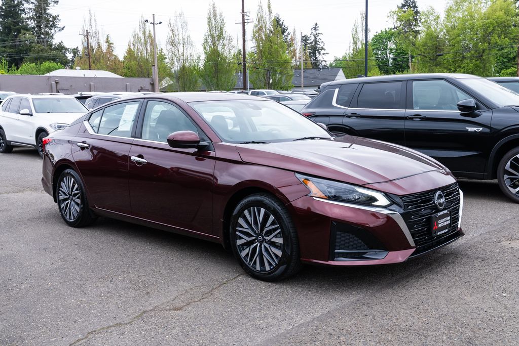 2024 Nissan Altima 2.5 SV's photo