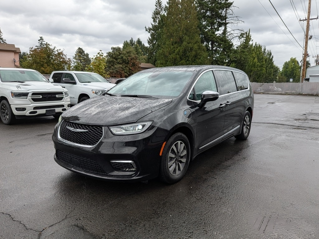 Used 2023 Chrysler Pacifica Plug-In Hybrid Limited Van Passenger Van