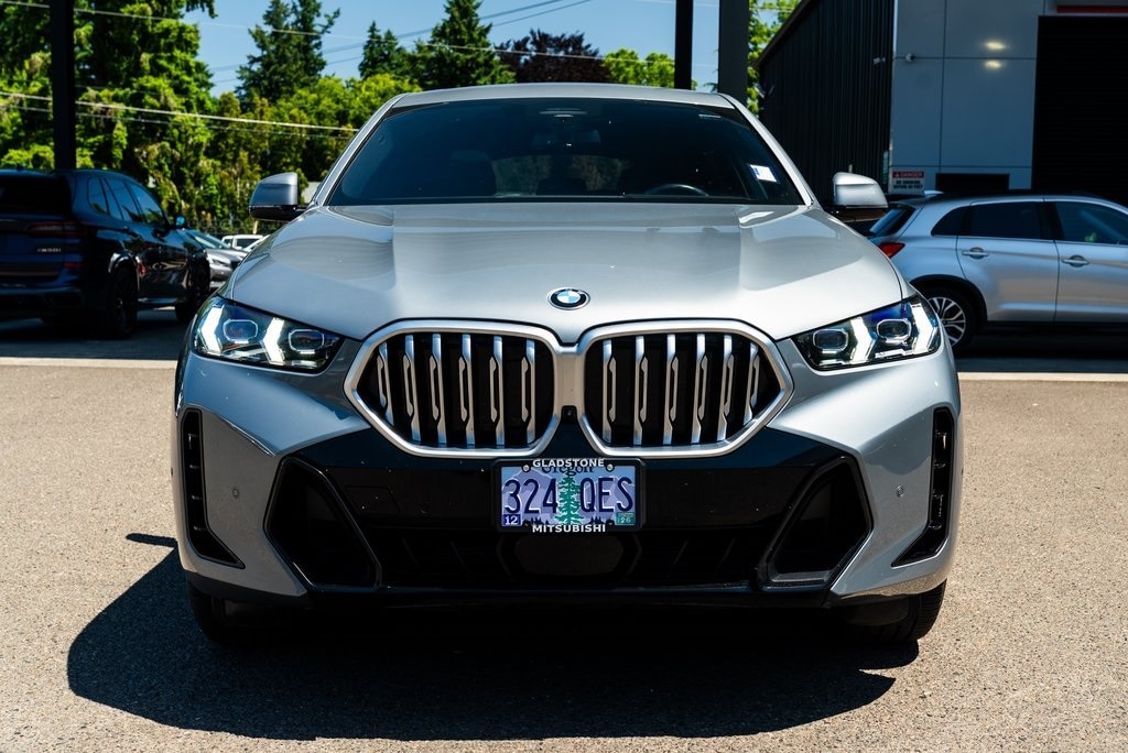 Used 2024 BMW X6 40i with VIN 5UX33EX03R9U24464 for sale in Milwaukie, OR
