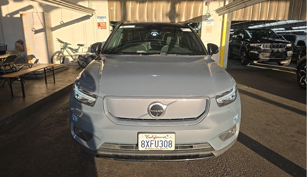 Used 2021 Volvo XC40 Recharge with VIN YV4ED3UR9M2574513 for sale in Milwaukie, OR