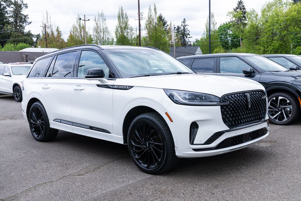 2025 Lincoln Aviator Reserve AWD's photo