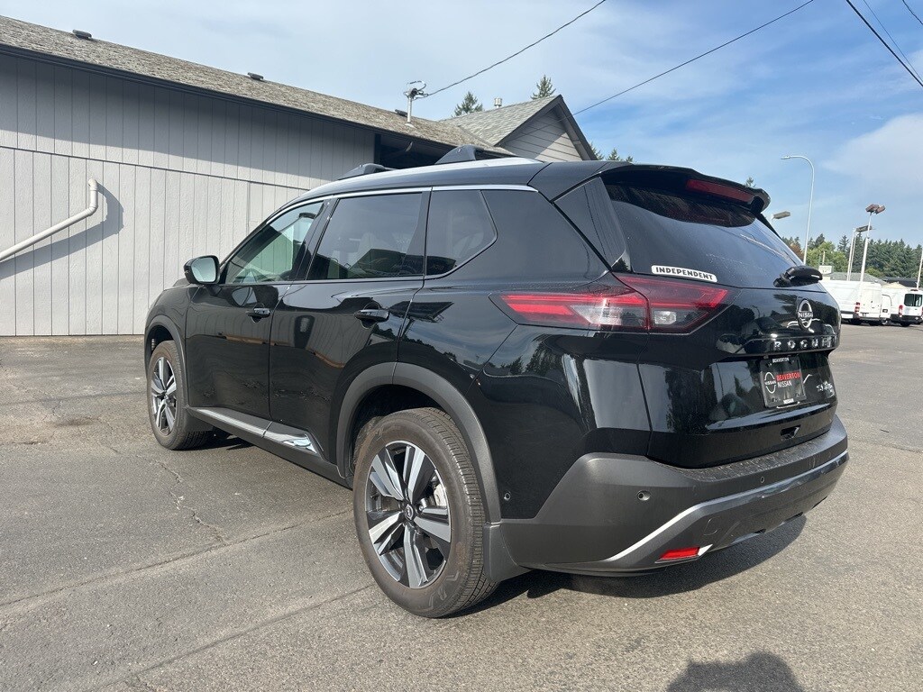 2023 Nissan Rogue SL photo 2