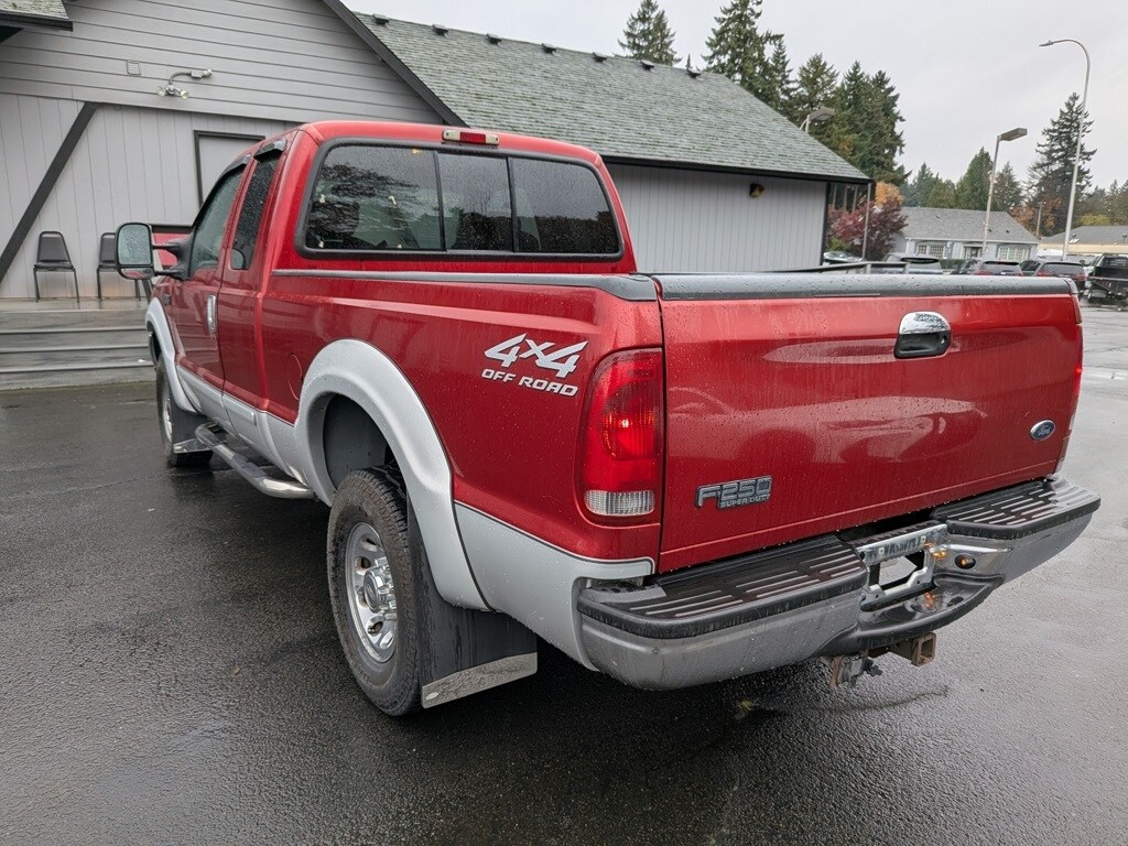 2002 Ford F-250 XLT photo 3