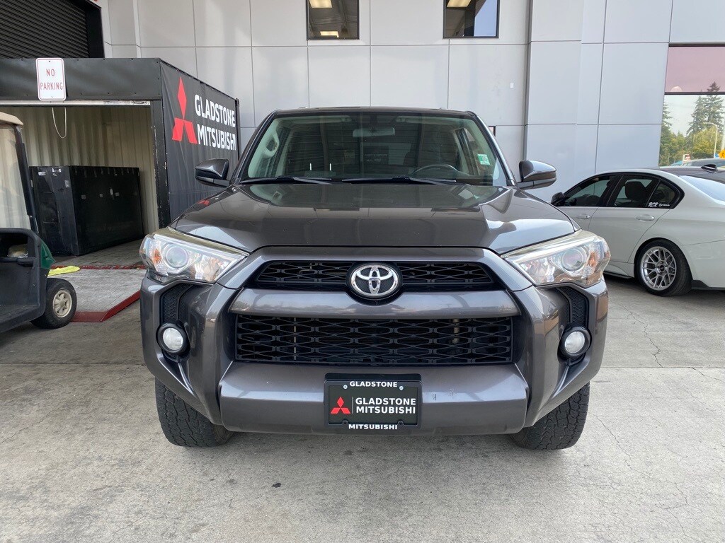 Used 2016 Toyota 4Runner SR5 with VIN JTEZU5JR8G5125455 for sale in Milwaukie, OR