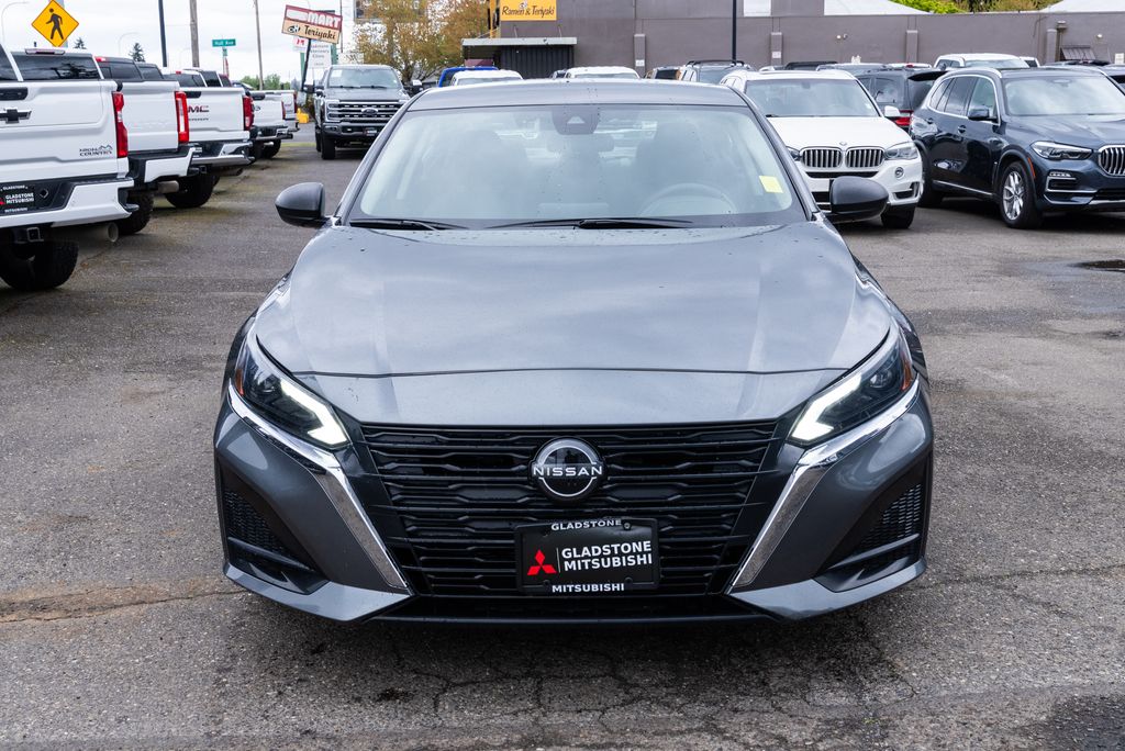 Used 2024 Nissan Altima SV with VIN 1N4BL4DV5RN323057 for sale in Milwaukie, OR