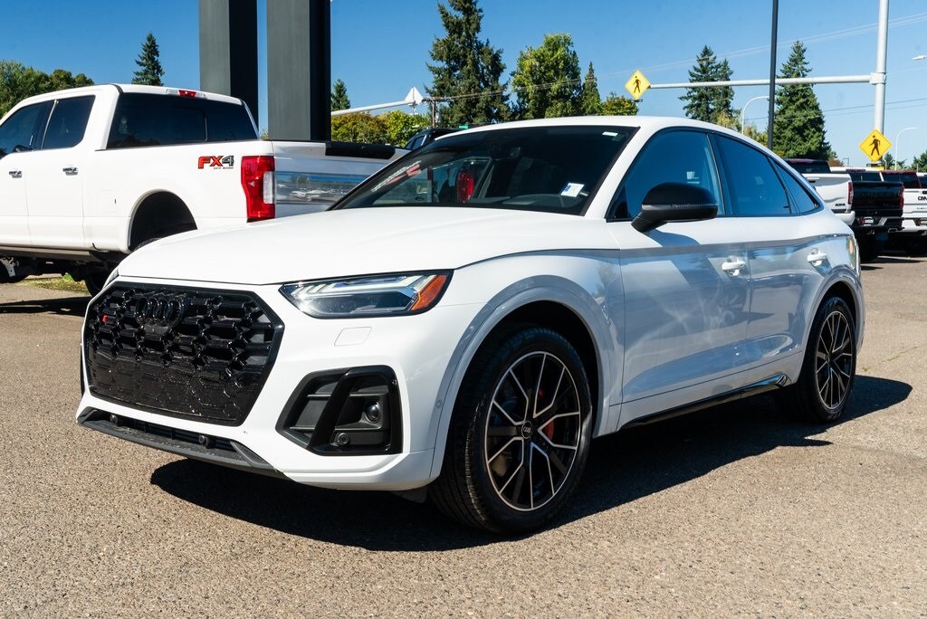 2023 Audi SQ5 Prestige photo 3