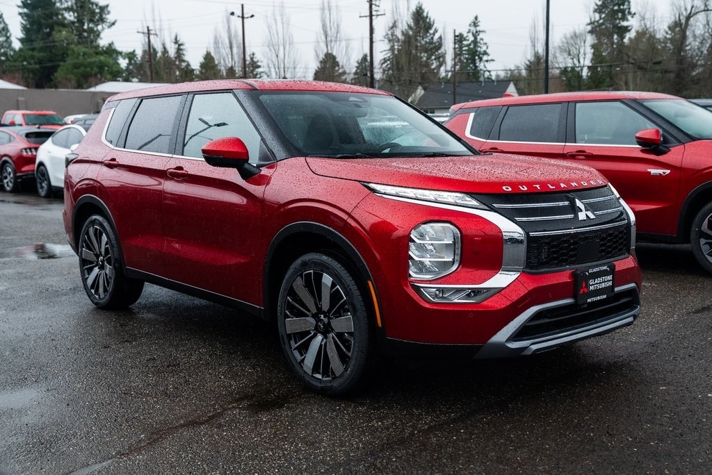 2026 Mitsubishi Outlander SE's photo