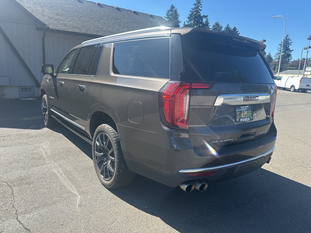 2021 Gmc Yukon XL Denali photo 2