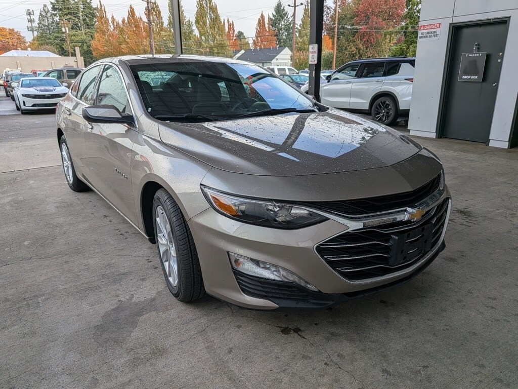 Used 2024 Chevrolet Malibu LT 1LT Sedan