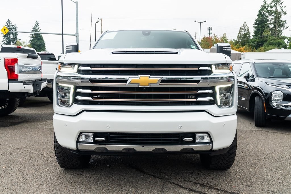 2023 Chevrolet Silverado 2500HD High Country photo 2
