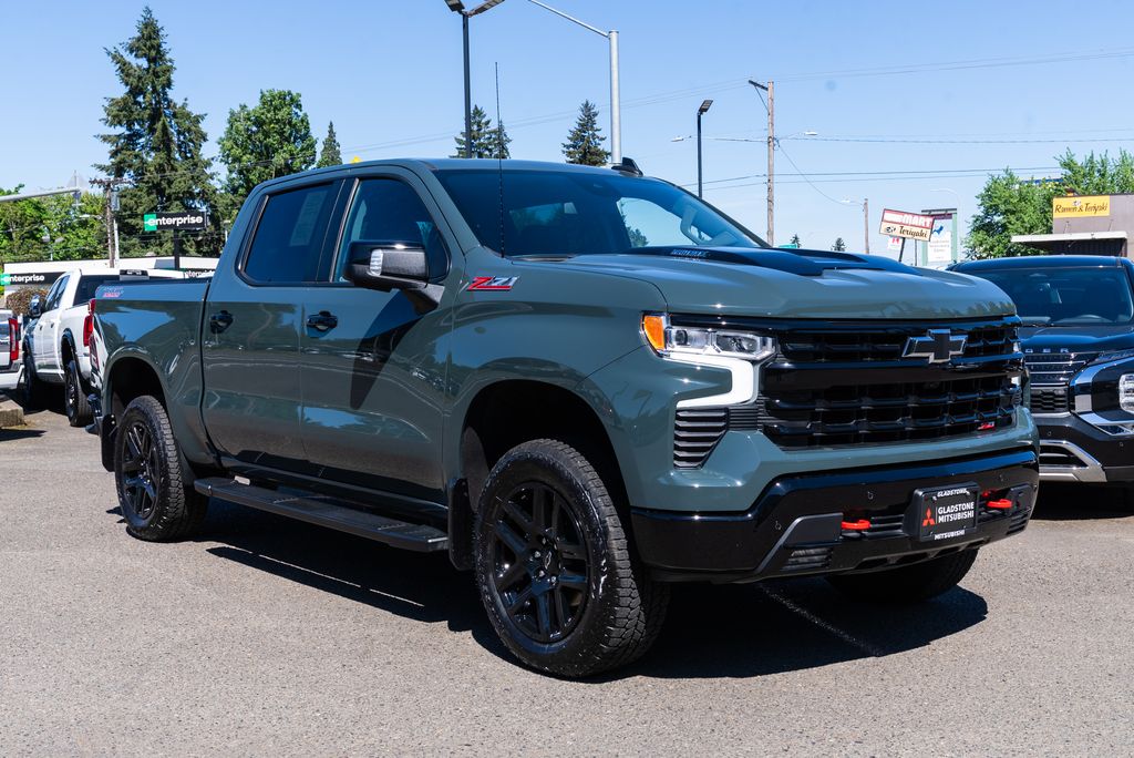 2025 Chevrolet Silverado 1500 LT Trail Boss 4X4 Crew Cab Short Box's photo