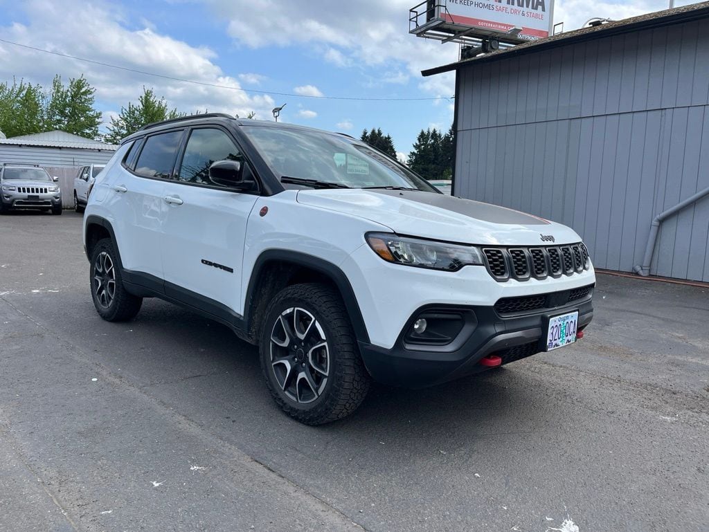 2025 Jeep Compass Trailhawk 4X4's photo