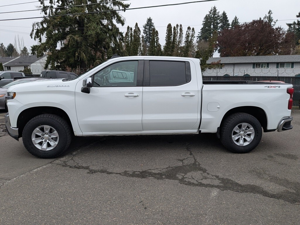 2019 Chevrolet Silverado 1500 LT photo 3