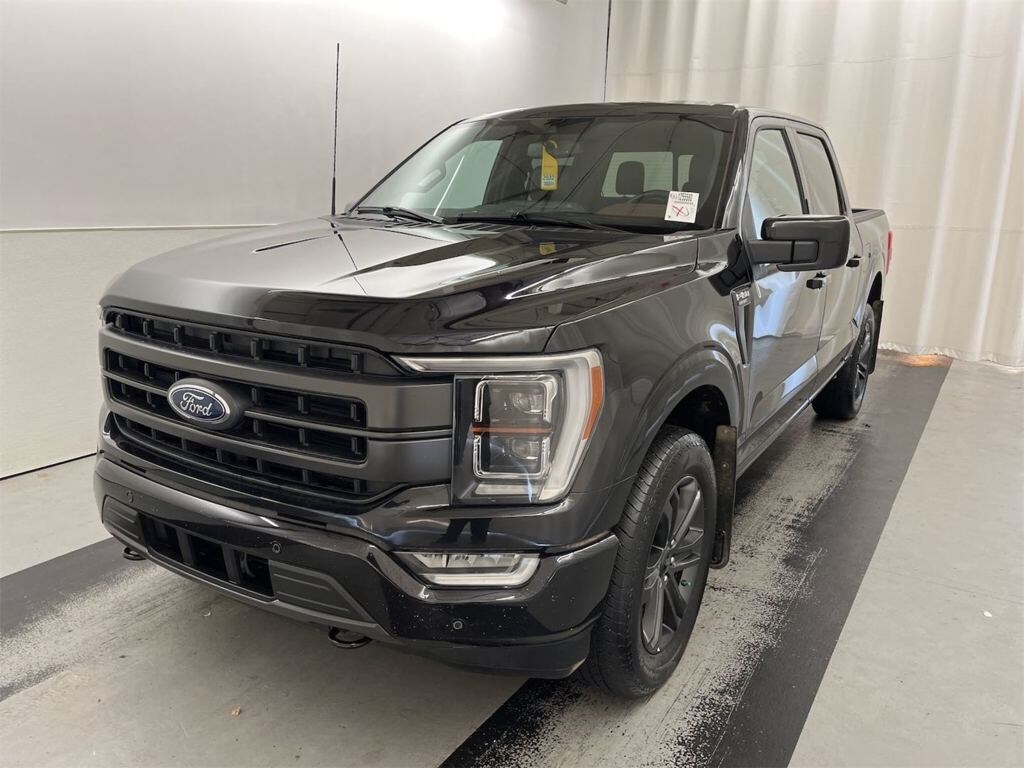 2023 Ford F-150 Lariat photo 2