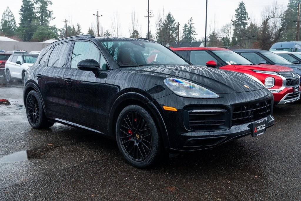 2021 Porsche Cayenne GTS's photo