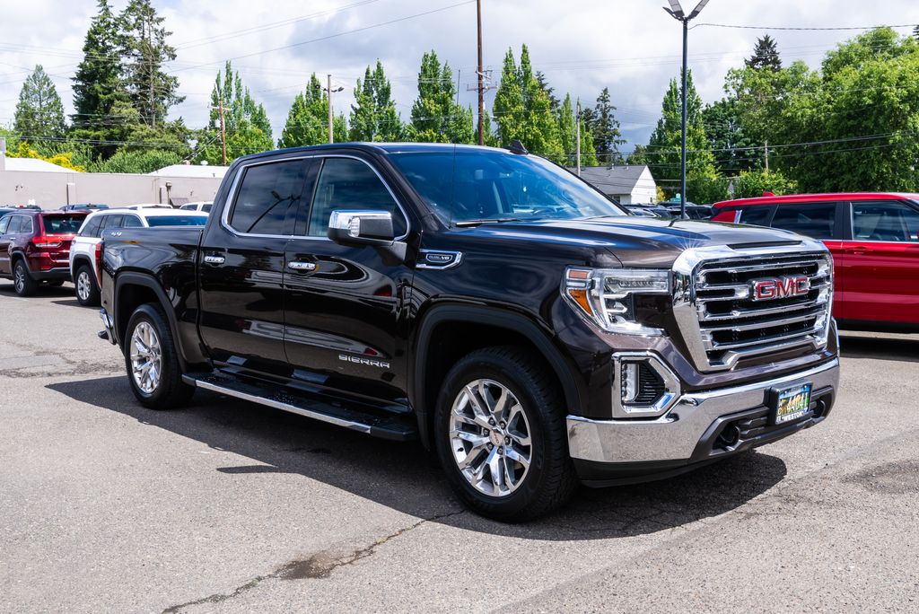 2019 GMC Sierra 4WD Crew Cab Short Box SLT's photo