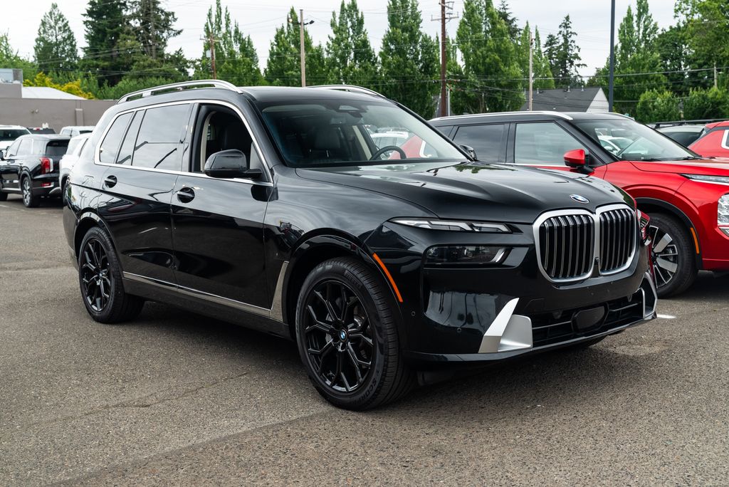 2023 BMW X7 xDrive40i's photo