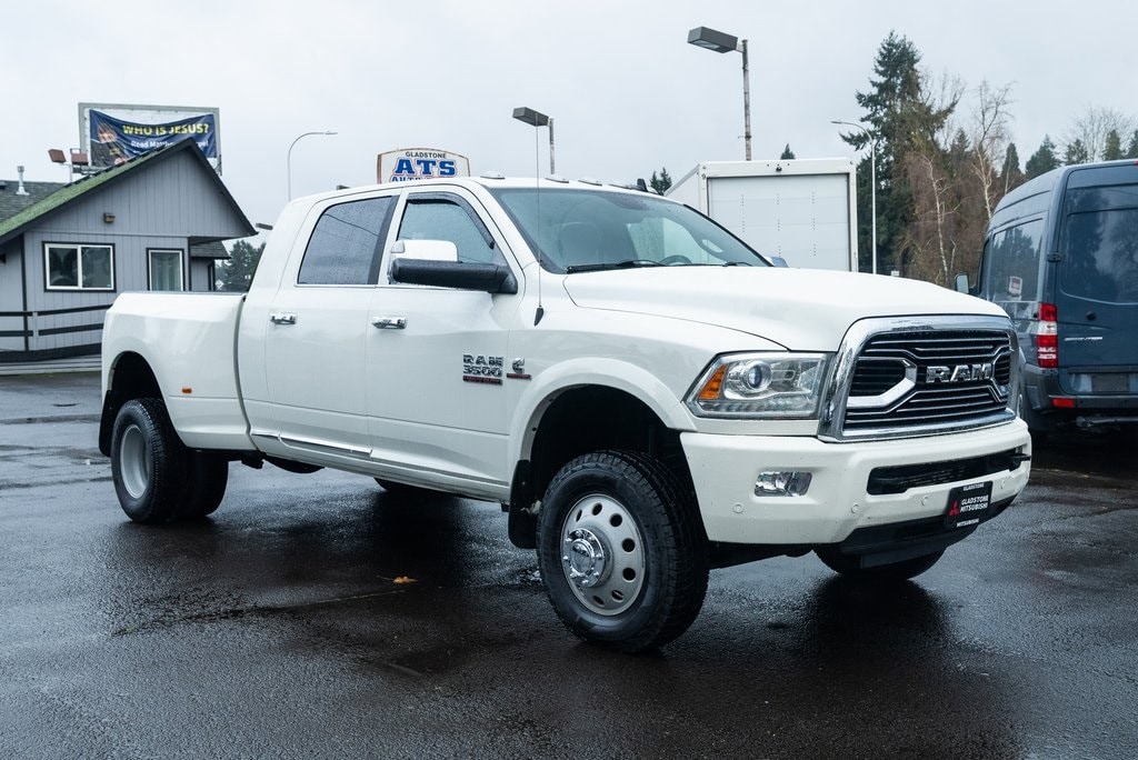 2017 RAM Ram 3500 Pickup Laramie Limited's photo