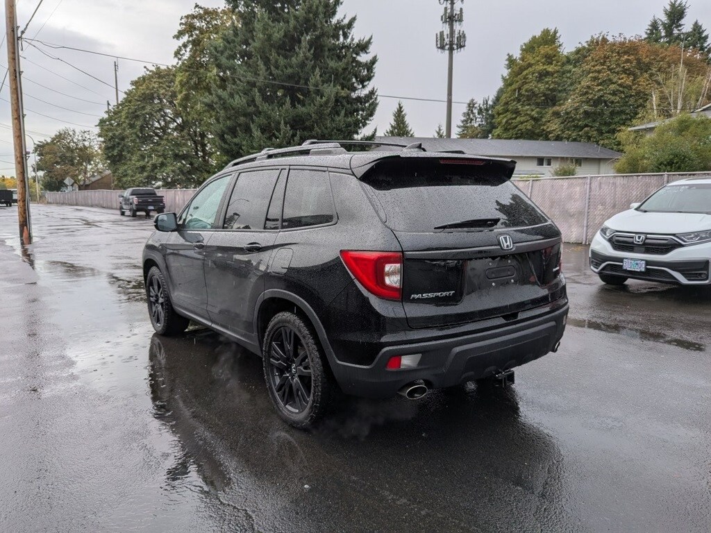 2021 Honda Passport Sport photo 3