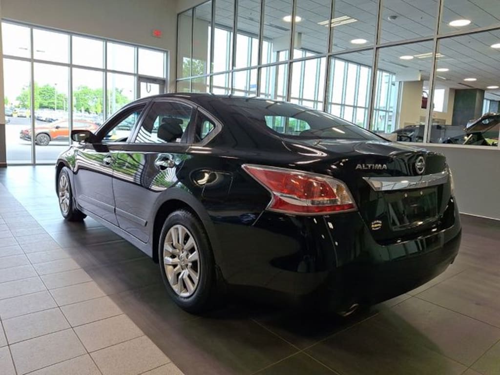 Used 2015 Nissan Altima 2.5 S Sedan
